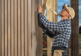 How To Choose The Right Materials for Your Siding Installation in 'Hemphill, TX